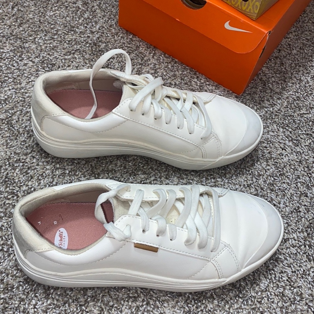 De scholls side 7.5 in very good condition